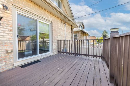 1907 Wenonah Ave, Forest View IL 60402-1666 exterior