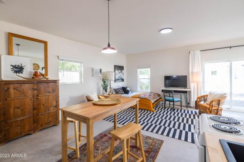 905 Coronado Rd, Phoenix AZ 85008-3931 exterior