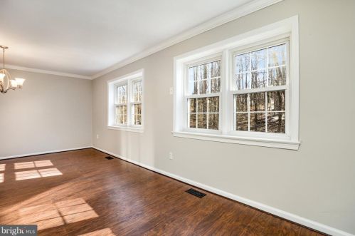 9005 Queen Maria Ct, Columbia MD 21045-2405 exterior