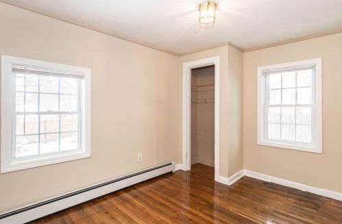 467 Washington St, Hingham MA 02061-2060 exterior