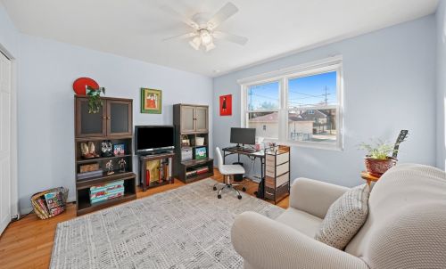 2738 Oak Park Ave, Forest View IL 60402-2535 exterior