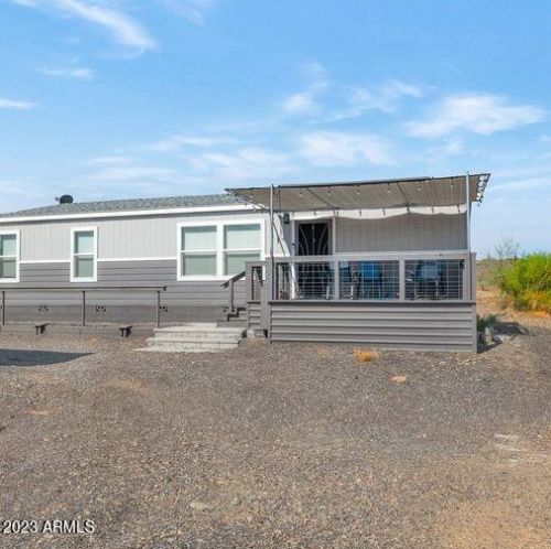 42330 3 St, Phoenix AZ 85086-7401 exterior