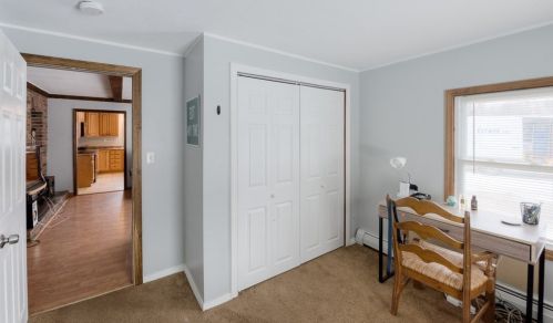 1098 Western Ave, Montgomery MA 01085-2616 exterior