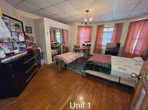 47 Acton St, Worcester MA 01604-4828 exterior