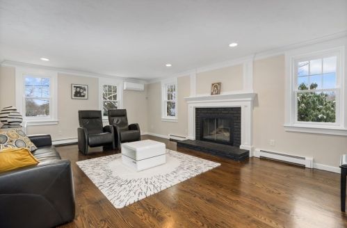 100 Manatee Rd, Hingham MA 02043-3064 exterior