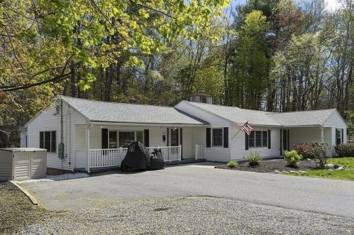 175 Haverhill St, North Reading, MA 01864-2427