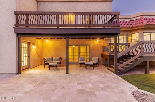 3835 Ahwatukee Dr, Phoenix AZ 85044-2033 exterior