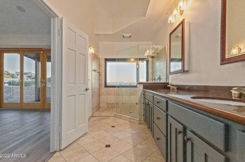 21 Beryl Ave, Phoenix AZ  85021-2480 exterior