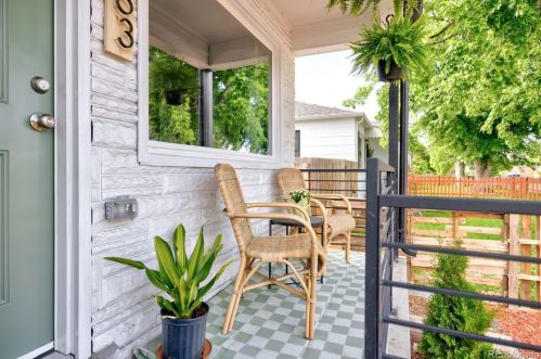 3263 Downing St, Englewood, CO 80113-2906