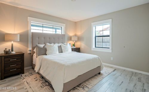 2340 12 St, Phoenix AZ 85086-9300 exterior