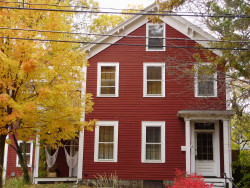 1105 Walnut St, Newton, MA 02461-1259