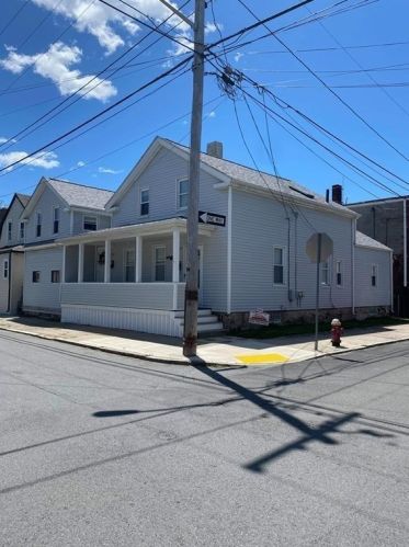 229 Cedar St, New Bedford MA  02740-4316 exterior