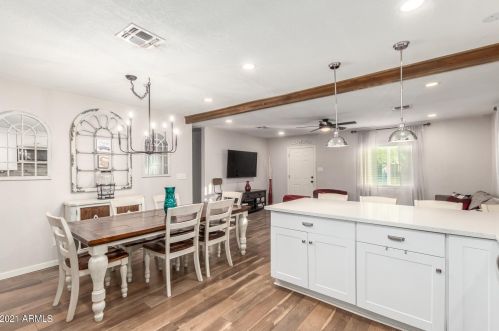 1406 Clarendon Ave, Phoenix AZ 85018-5524 exterior