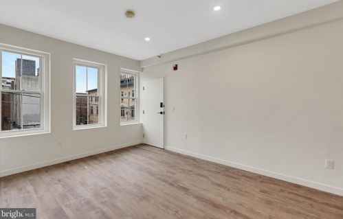 612 6th St, Philadelphia PA 19147-2108 exterior