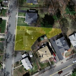 68 Davis Ave, Newton MA  02465-1924 aerial view