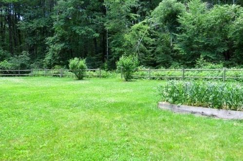 108 Buffam Rd, Amherst MA 01002-9720 exterior