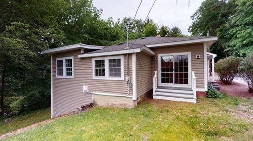 21 Glendale St, Worcester, MA 01602-2811