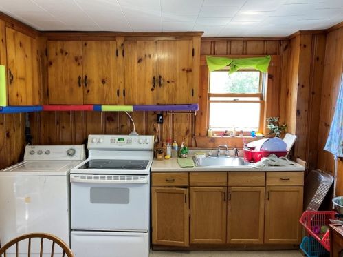 505 Washington St, Canton MA 02021-3650 exterior