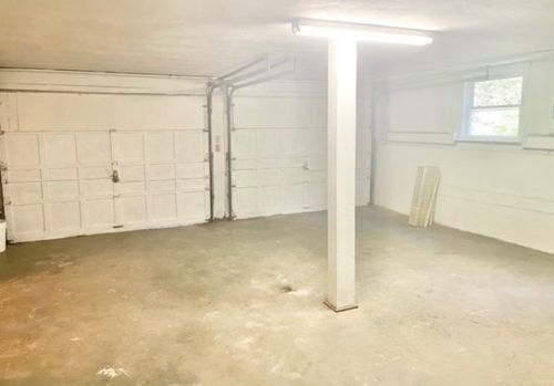 19 Brookfield Rd, North Brookfield MA  01535-1315 exterior