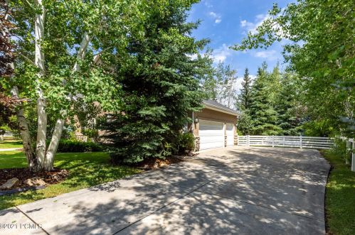 1639 Ft Rd, Park City UT 84098-6587 exterior