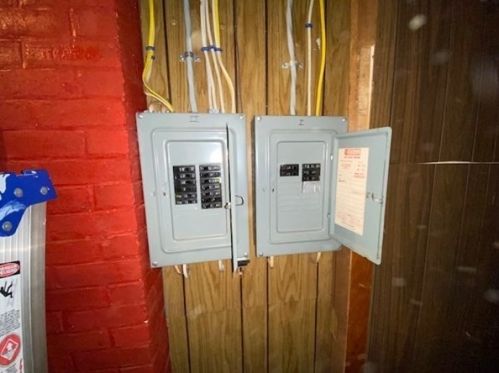 208 Grinnell St, New Bedford MA 02740-3269 exterior