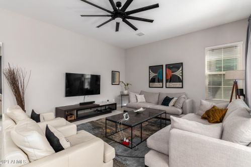 3022 33rd Pl, Phoenix AZ  85018 exterior