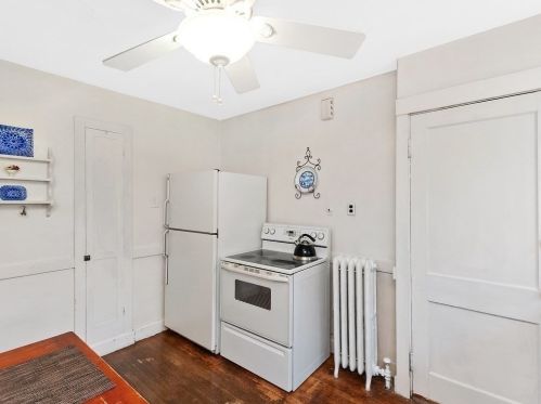 18 Mary St, Arlington MA 02474-8827 exterior