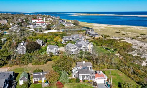 65 Morris Is Rd, Chatham MA 02633-2526 exterior