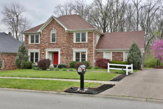 1121 Blackthorn Rd, Louisville, KY 40299-4669