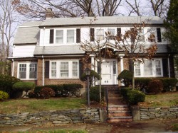 65 Cotton St, Newton, MA 02458-2621