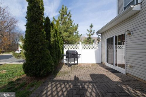 341 Chancellor Dr, West Deptford NJ  08096-5170 exterior