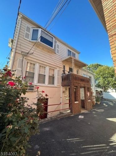 75 Florence Ave, Belleville NJ 07109-4139 exterior