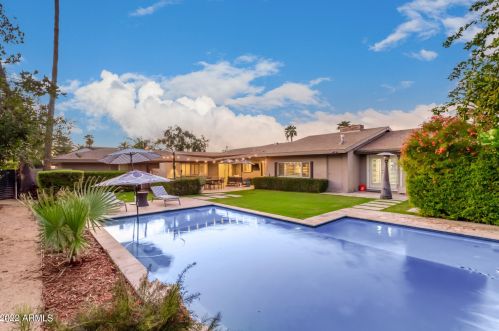 6849 2nd St, Phoenix AZ  85012-1005 exterior