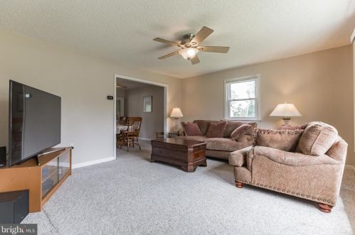 841 Boundary Rd, West Deptford NJ 08096-3614 exterior