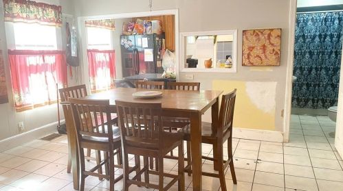 47 Oakland Ave, Methuen MA  01844-3673 exterior