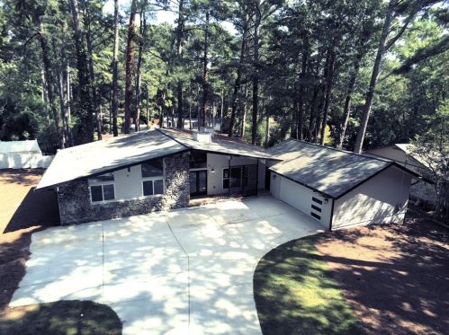 2071 Deborah Dr, Atlanta GA 30345-3917 exterior