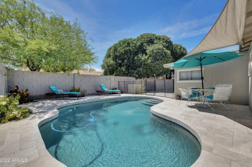 13215 37 Pl, Phoenix AZ 85050-2699 exterior