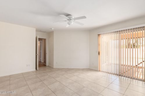 8227 Apache St, Phoenix AZ 85003-2726 exterior