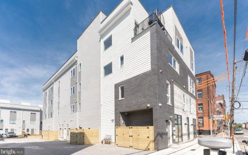 1650 5th St, Philadelphia, PA 19122-1208