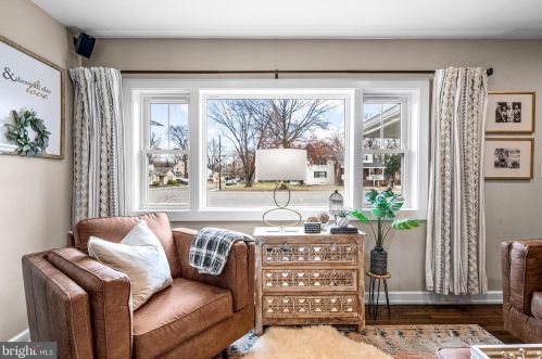 217 Colonial Ave, West Deptford NJ 08096-1011 exterior