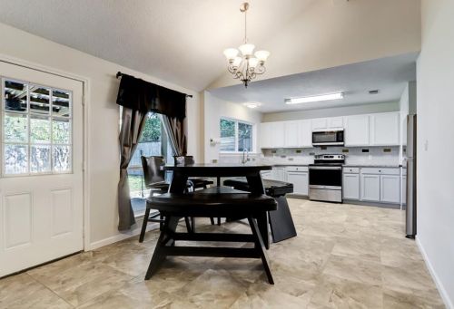 7027 Buchanan Dr, Richmond TX 77469-5968 exterior