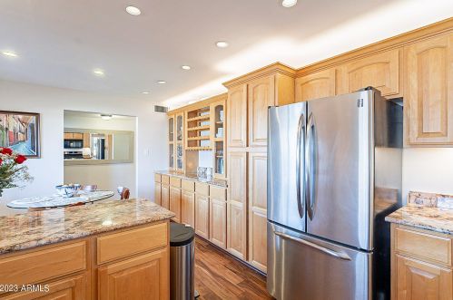 515 Alice Ave, Phoenix AZ  85020-3101 exterior