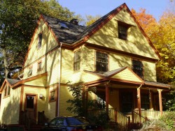 83 Forest St, Newton, MA 02461-1443