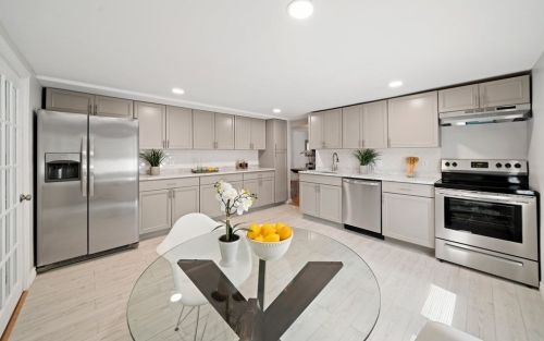 4 Mckinley Rd, Worcester MA  01605-2112 exterior