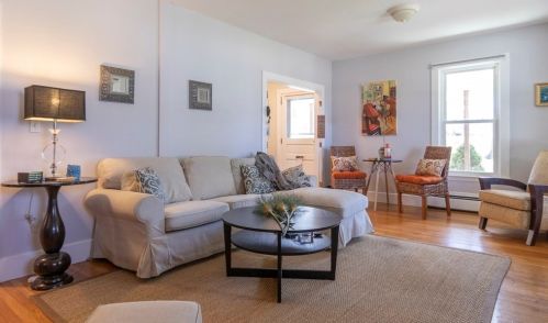 24 Blanchard Rd, Weymouth MA 02190-2840 exterior