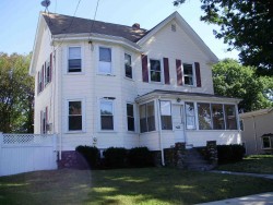 120 Adams Ave, Newton, MA 02465-1004