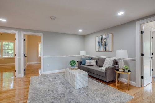 6 Red Hill Rd, North Reading MA  01864-1718 exterior