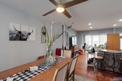 264 Davis Ave, Kearny NJ 07032-3402 exterior