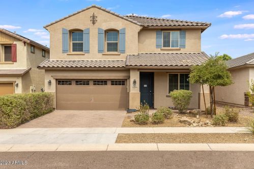 7633 37th St, Phoenix AZ 85042 exterior