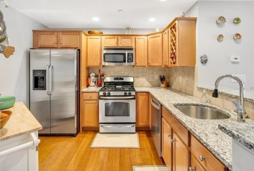 120 Wyllis Ave, Everett, MA 02149-1149